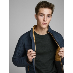 NAVY BLAZER