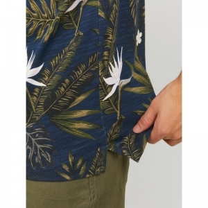 NAVY BLAZER